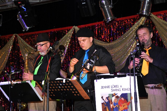 min 2008 11 08 fous swing 282